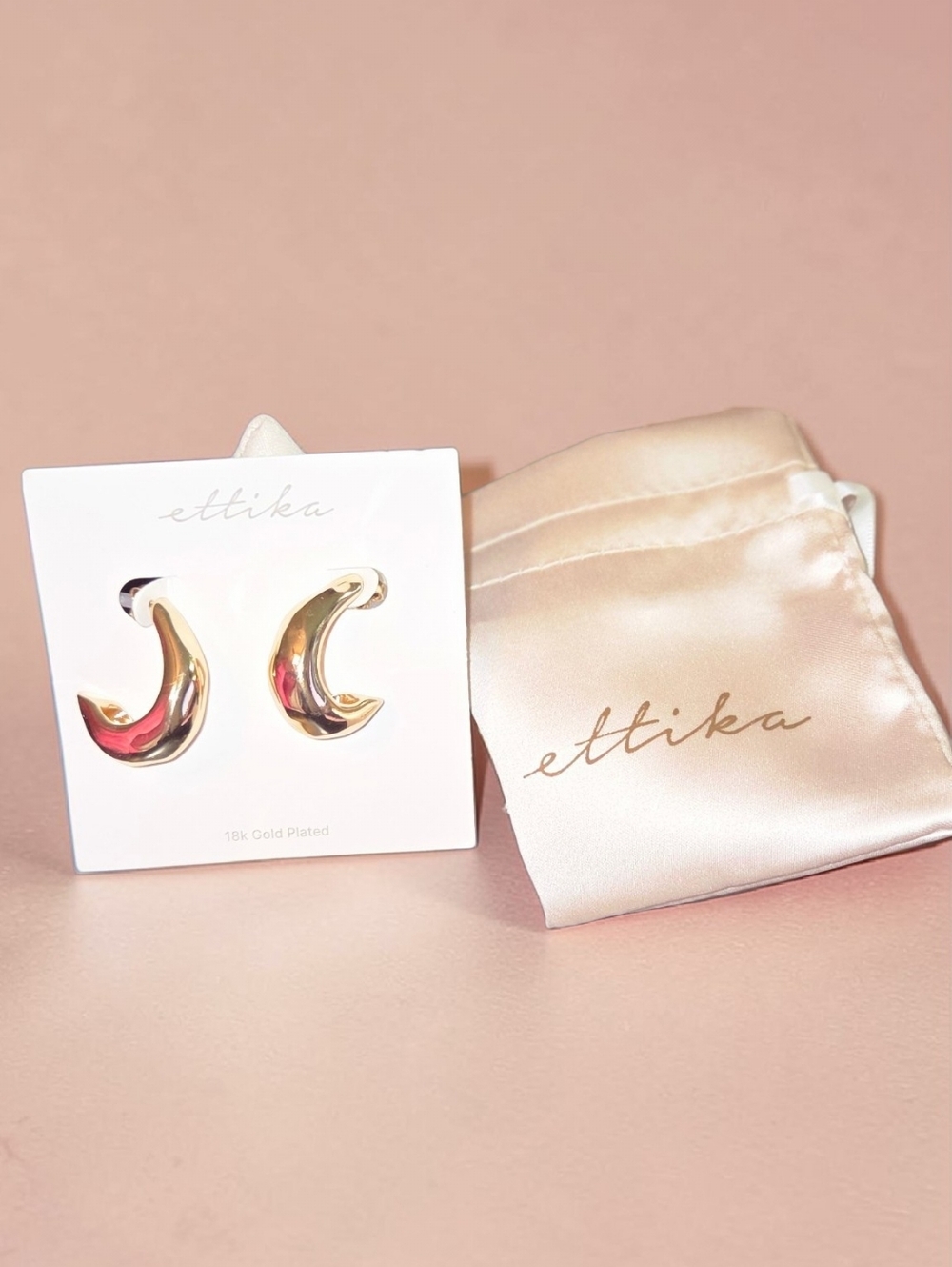 Ettika True Golden 18k Gold Plated Crescent Hoop Earrings, NIP